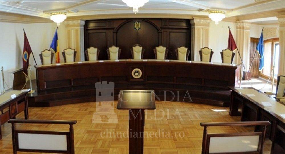 You are currently viewing Curtea Constituțională a decis că impozitarea pensiilor speciale cu 85% este neconstituțională