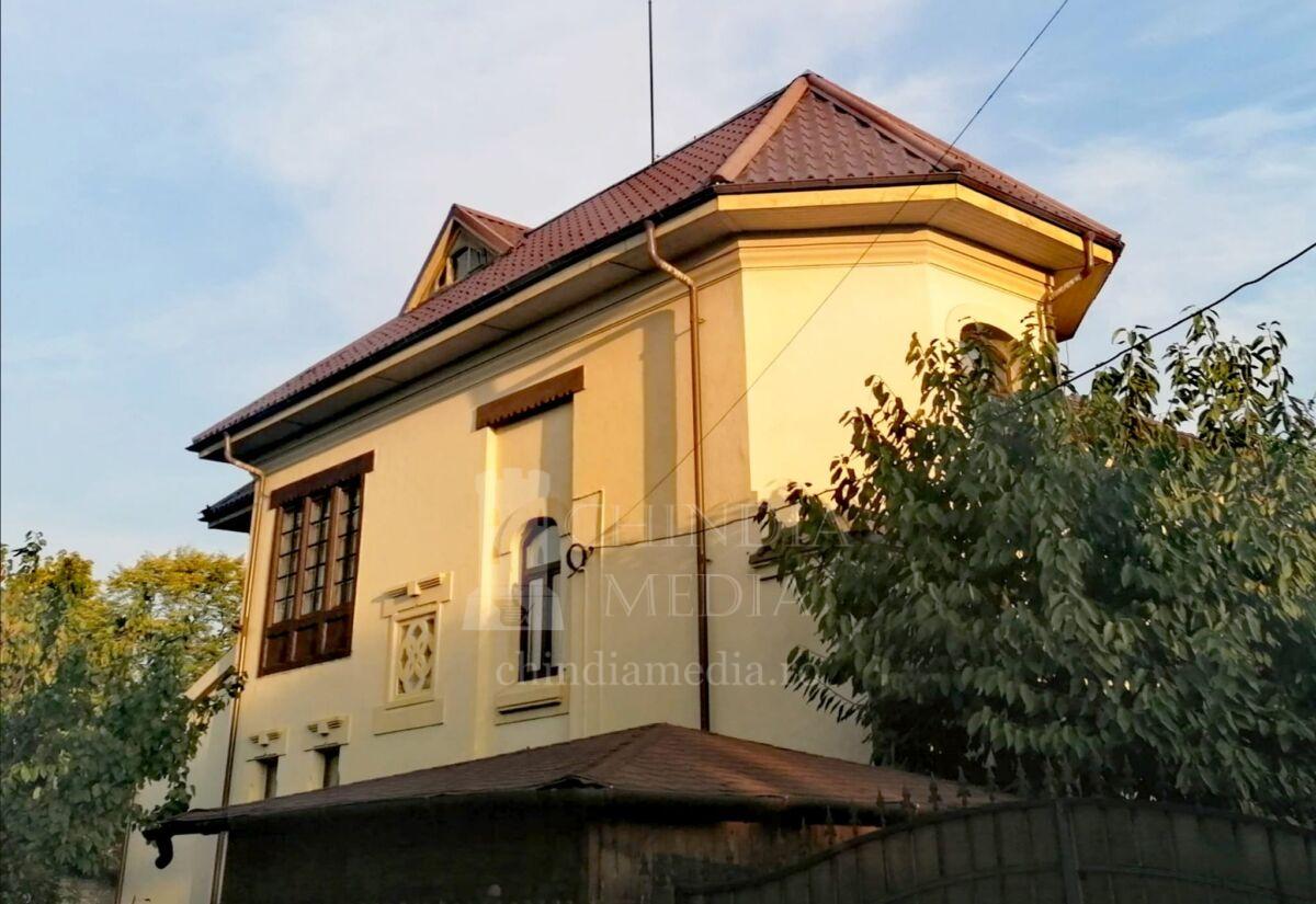 You are currently viewing CASELE VECHI ALE TÂRGOVIȘTEI: Casa NICOLIN- Belle-Epoq-ul târgoviștean al arhitectului Clavel