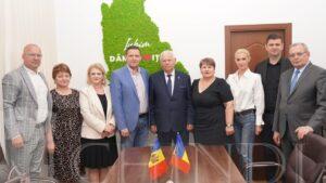 Read more about the article CJ DAMBOVITA: Relațiile de prietenie dintre Județul Dâmbovița și Raionul Ialoveni, din Republica Moldova, susținute și consolidate de președintele Corneliu Ștefan