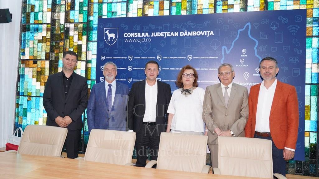 You are currently viewing CJ DAMBOVITA:Au fost parafate contractele de asociere pentru realizarea variantelor ocolitoare ale municipiului Moreni și orașului Găești