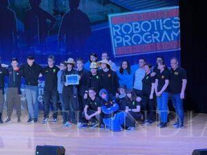 Read more about the article Echipele de robotica  „Phantom Robotics” și „Under Construction” s-au calificat la etapa națională BRD First Tech Challenge România