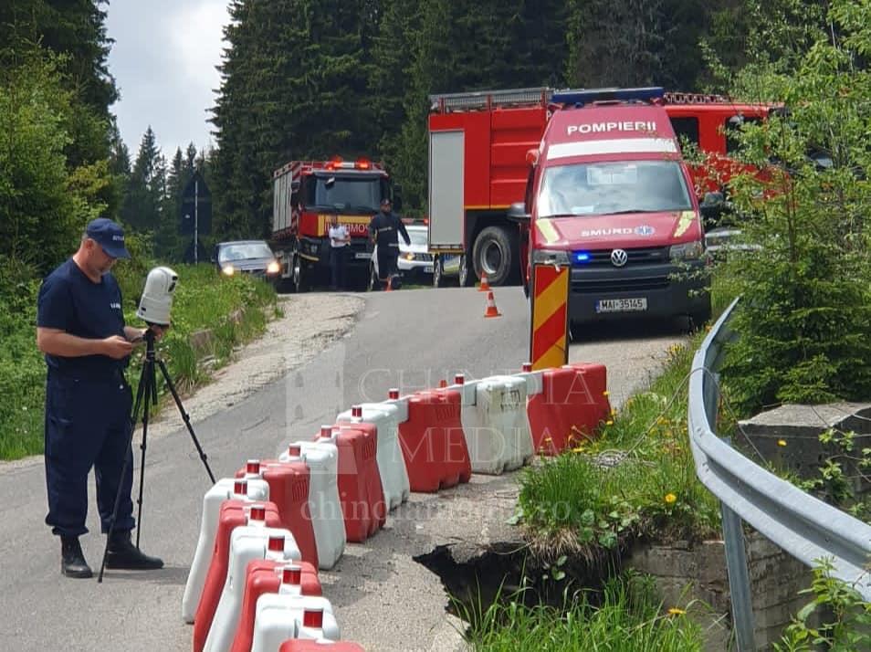 You are currently viewing SAREX 2023 DÂMBOVIȚA: Exercițiu operativ cu forțe în teren pe tema: „Intervenția pentru căutarea-salvarea persoanelor în mediul montan”.