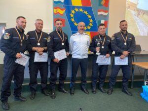 Read more about the article Luptătorii antitero din Inspectoratul de Jandarmi Județean Dâmbovița, vicecampioni la Olimpiada echipelor de intervenție antiteroristă