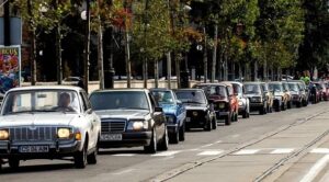Read more about the article CNAIR: Vehiculele istorice vor achita tariful de utilizare și trecere pe rețeaua rutieră națională începând cu data de 16.10.2023
