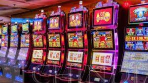 Read more about the article PARLAMENT: Sălile de jocuri de noroc din localitățile care au sub 15.000 de locuitori vor fi închise