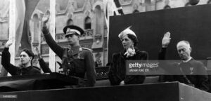 Read more about the article EDITORIAL: Statul Naţional-Legionar şi neînţelegerile dintre Ion Antonescu şi Mişcarea Legionară