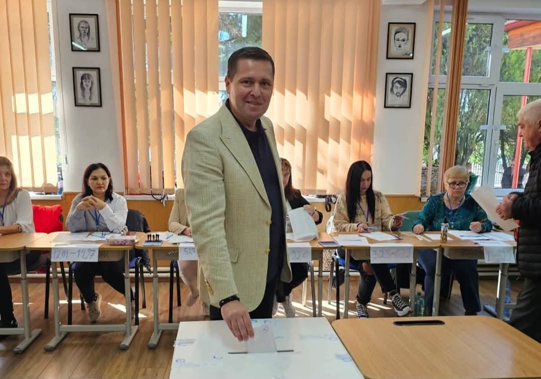 You are currently viewing CORNELIU ȘTEFAN: „AM VOTAT PENTRU CONTINUITATEA PROIECTELOR ÎNCEPUTE ÎN JUDEȚUL NOSTRU!”