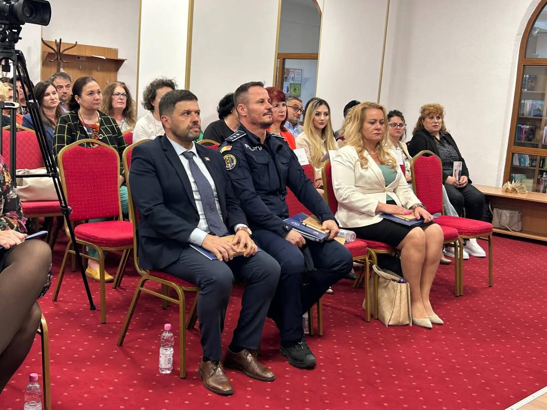 You are currently viewing Prefectul județului Dâmbovița, prezent la workshop-ul „𝗗𝗶𝗻𝗰𝗼𝗹𝗼 𝗱𝗲 𝘂𝘀𝗶 𝗶𝗻𝗰𝗵𝗶𝘀𝗲: 𝘃𝗶𝗼𝗹𝗲𝗻𝘁𝗮 𝘁𝗮𝗰𝘂𝘁𝗮 – 𝗳𝗼𝗿𝗺𝗲 𝗻𝗼𝗶 𝗱𝗲 𝗰𝗼𝗻𝘁𝗿𝗼𝗹 𝗶𝗻 𝗲𝗿𝗮 𝗱𝗶𝗴𝗶𝘁𝗮𝗹𝗮”