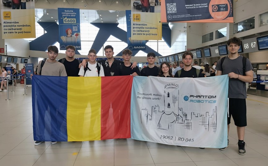 You are currently viewing ”Phantom Robotics”, de la Colegiul Carabella Târgoviște, au ocupat locul II în SUA, la Robo Tourney 2025 – SoCal