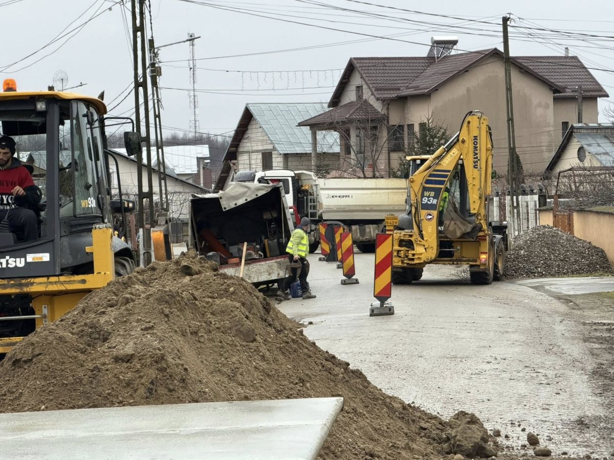 You are currently viewing TITA MARIUS: „Astăzi au început lucrările de extindere a rețelei de canalizare în localitatea Lucieni.”