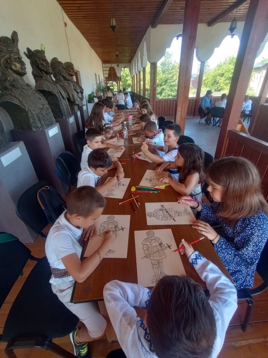 You are currently viewing Descoperă patrimoniul Complexului Național Muzeal „Curtea Domnească” Târgoviște – ofertă culturală –