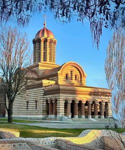 Read more about the article PROGRAMUL SLUJBELOR PASCALE CE VOR FI OFICIATE DE CĂTRE ÎNALTPREASFINŢITUL PĂRINTE ARHIEPISCOP ȘI MITROPOLIT NIFON