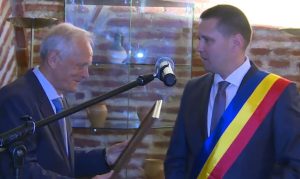 Read more about the article THEODOR STOLOJAN A PRIMIT TITLUL DE CETATEAN DE ONOARE AL JUDETULUI DAMBOVITA
