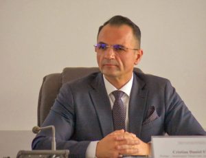 Read more about the article CRISTIAN STAN: ” Primăria Municipiului Târgoviște oferă suport financiar persoanelor afectate de furtuna de ieri!”