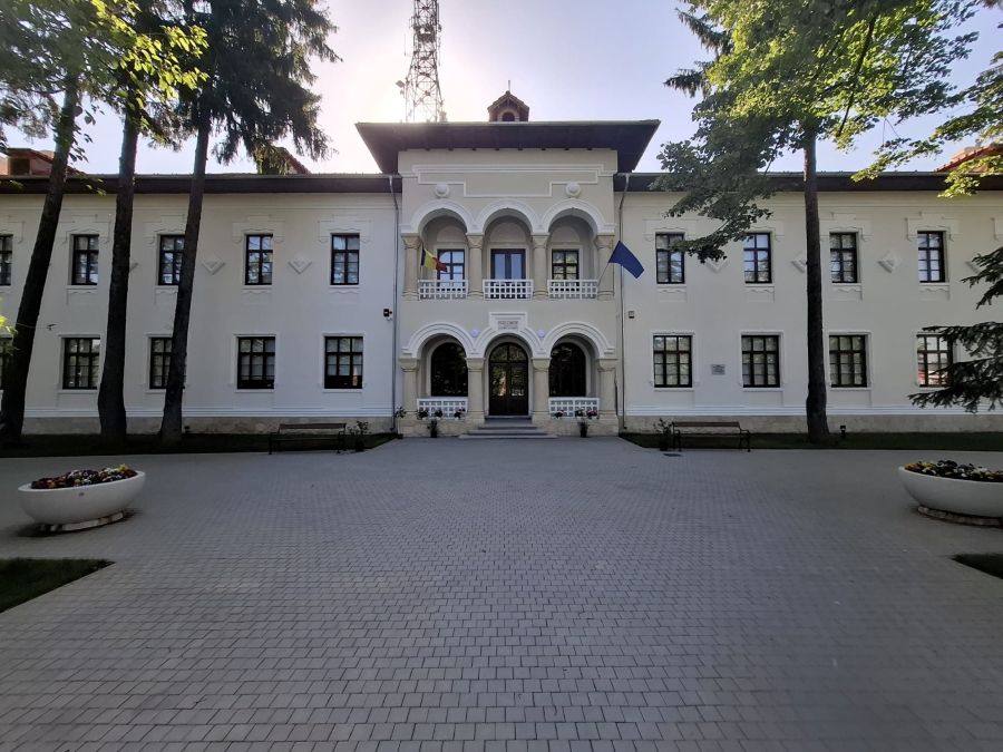 You are currently viewing Complexul Naţional Muzeal ”Curtea Domnească” Târgovişte trece la programul de iarnă din 25 octombrie